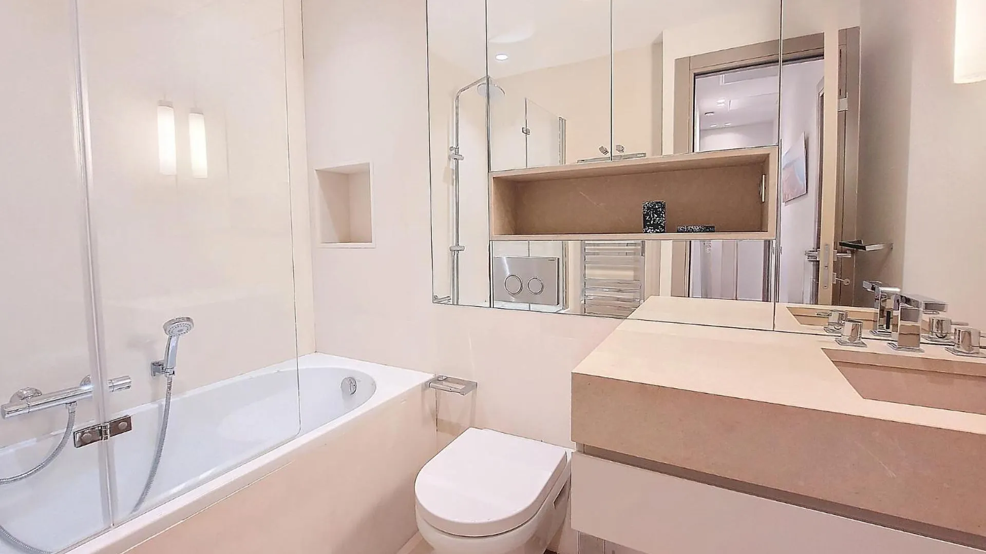 Nestor&Jeeves - Victoire - Central - Near Beach Nice 0*,