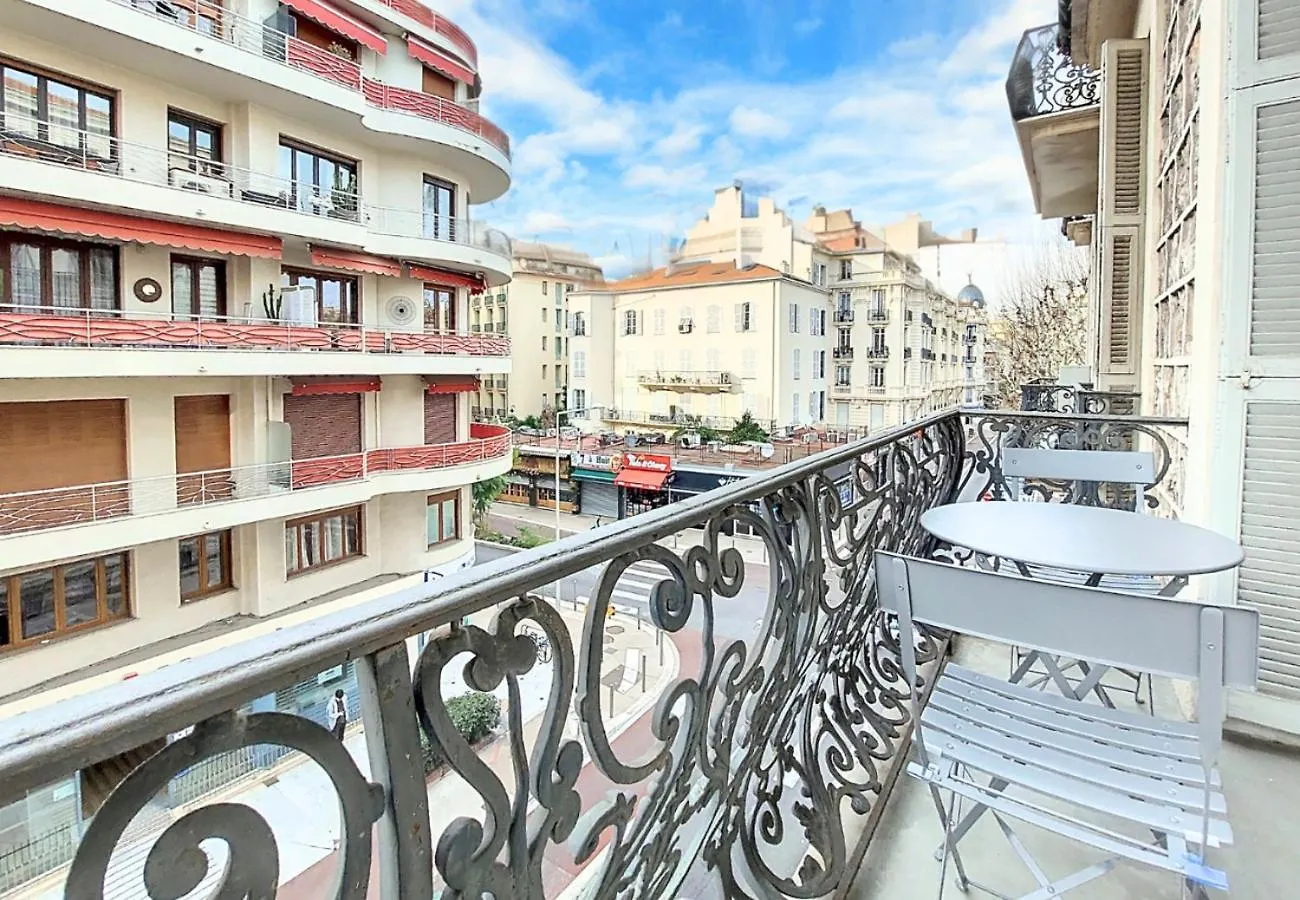 Nestor&Jeeves - Victoire - Central - Near Beach Nice 0*,  France